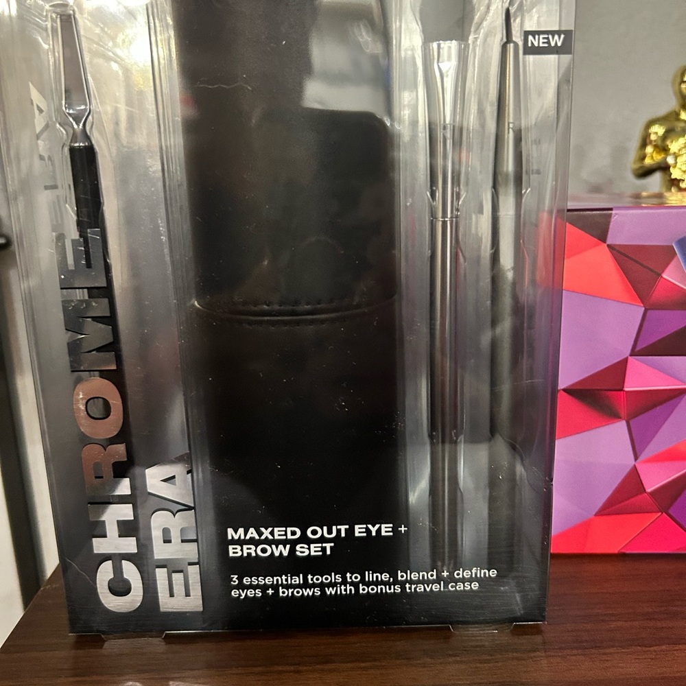 Chrome Era Maxed Out Eye + Brow Set